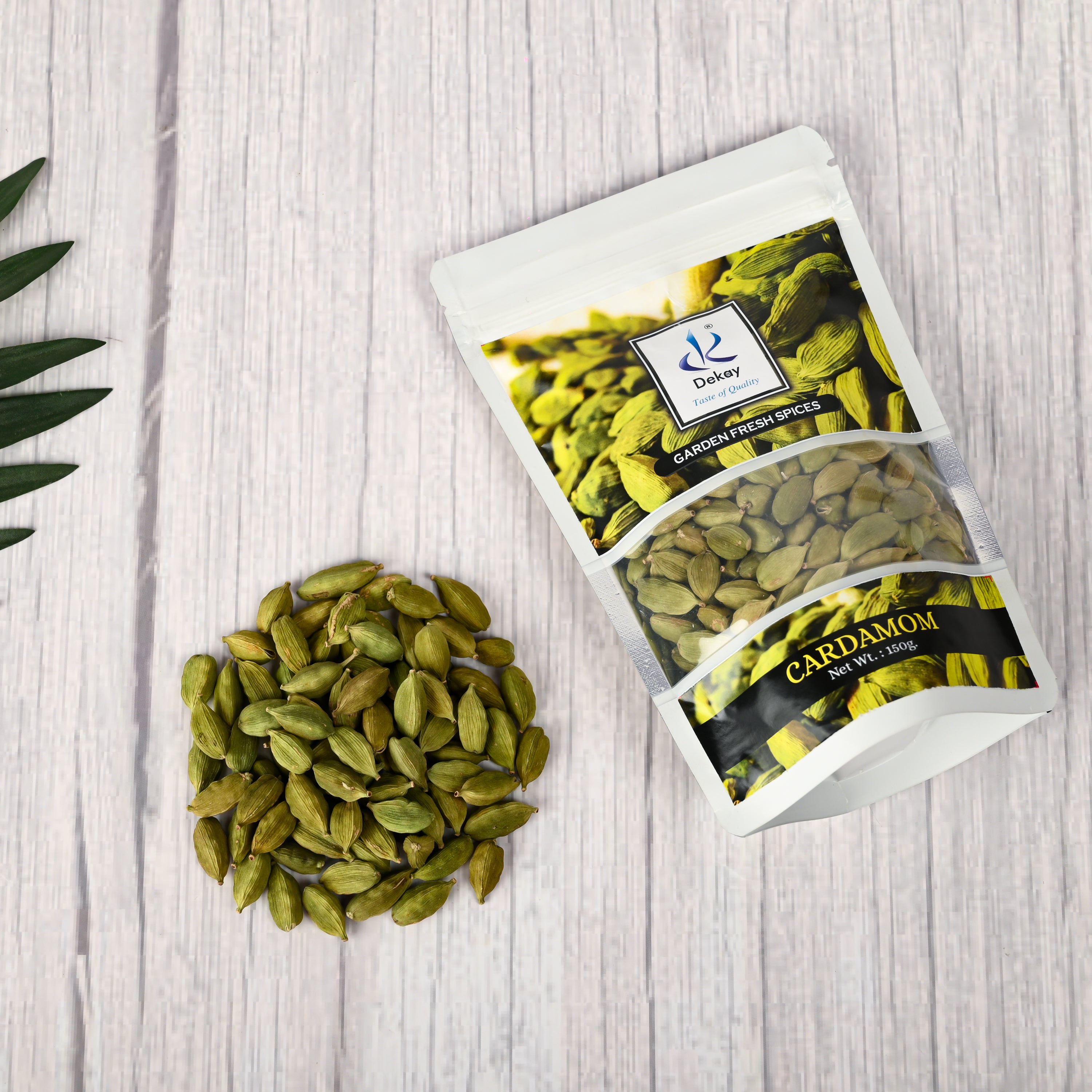 Dekay Green Cardamom: Aromatic Elegance for Culinary Mastery